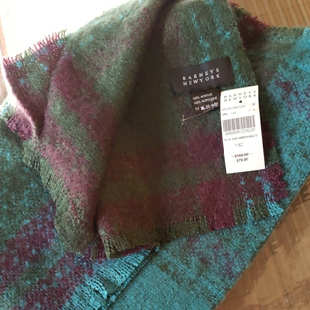 Barneys New York Green Multi Scarf - Picture 6 of 6